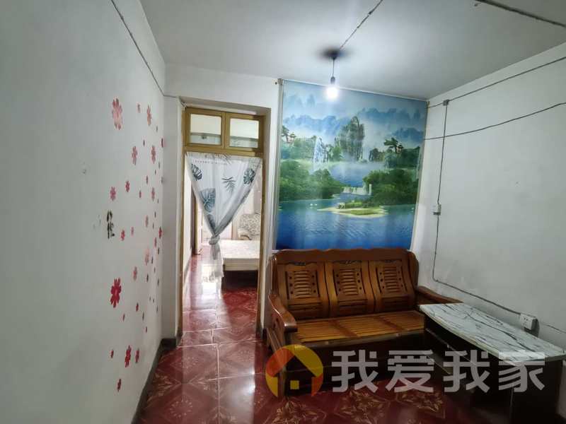 南昌我爱我家象山南路 南北通透，采光好 装修好，环镜优美 近地铁 视野好，诚心出售