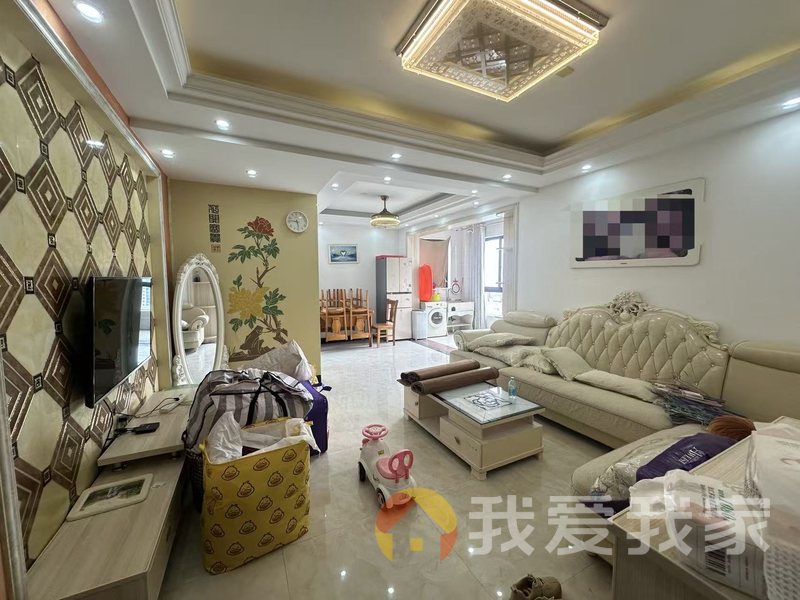 南昌我爱我家江铃瓦良格 南北通透，采光好 装修好，环镜优美 近地铁 中间楼层