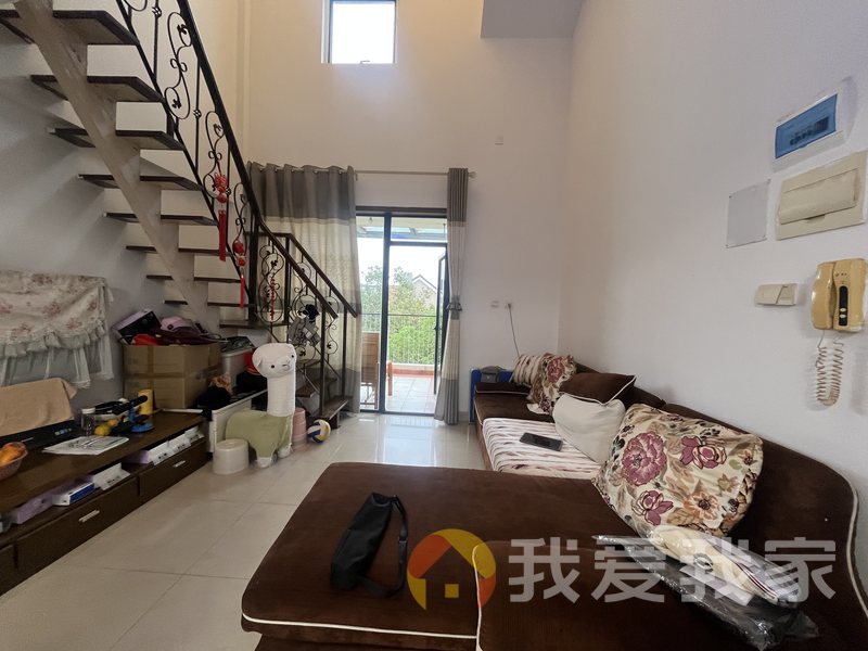 南昌我爱我家万科四季花城南区荷花苑 南北通透，采光好 装修好，环镜优美 近地铁 视野好，诚心出售