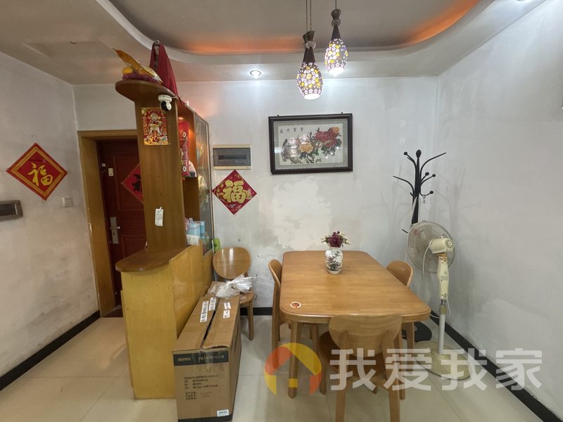 南昌我爱我家魏玛峰尚一期 南北通透，采光好 装修好，环镜优美 周边匹套完善，，出行方便