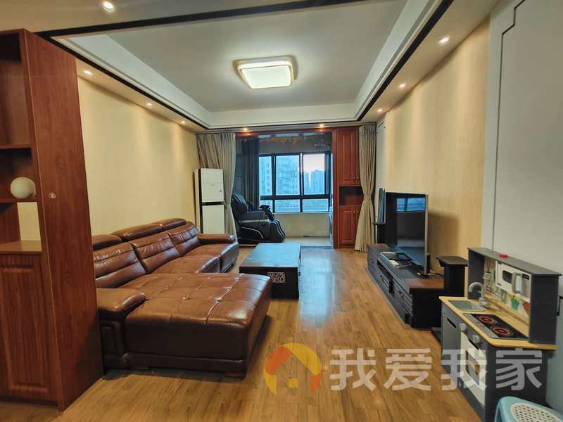 南昌我爱我家溪湖春天 南北通透，采光好 装修好，环镜优美 中间楼层