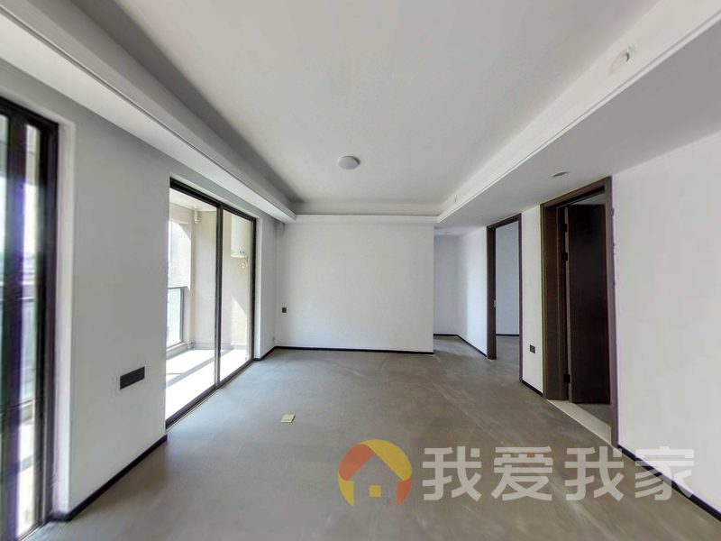 南昌我爱我家美的公园天下（新悦府） 南北通透，采光好 装修好，环镜优美 近地铁 中间楼层