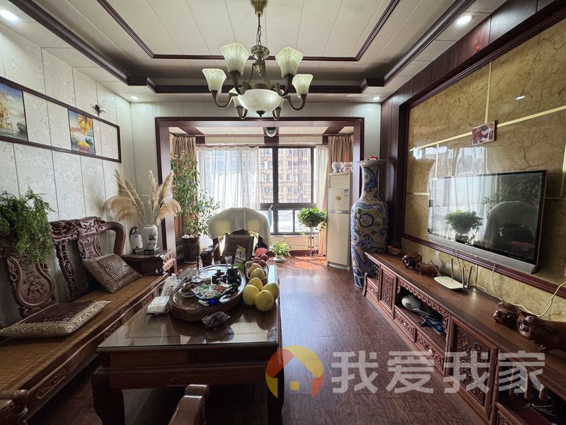 南昌我爱我家世纪滨江 南北通透，采光好 装修好，环镜优美 中间楼层