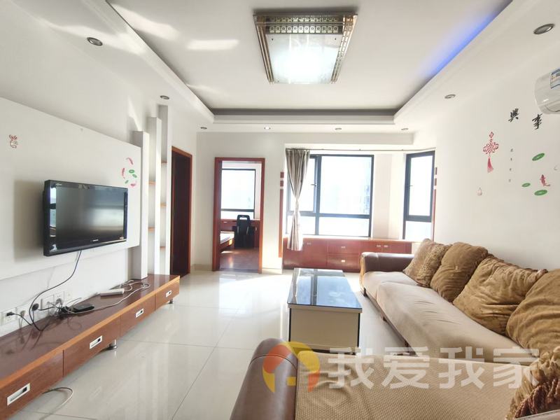 南昌我爱我家世纪中央城 南北通透，采光好 装修好，环镜优美 近地铁 中间楼层