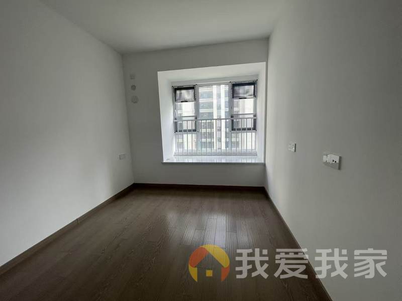 南昌我爱我家联发万科西岸春风（璟颐小区） 南北通透，采光好 装修好，环镜优美 周边匹套完善，，出行方便