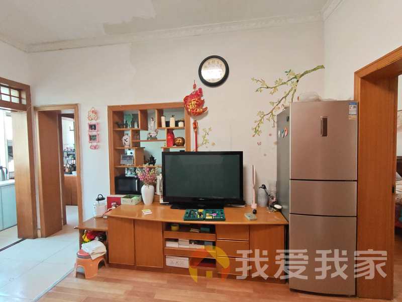 京山新街 户型方正，采光好 近地铁 视野好，诚心出售