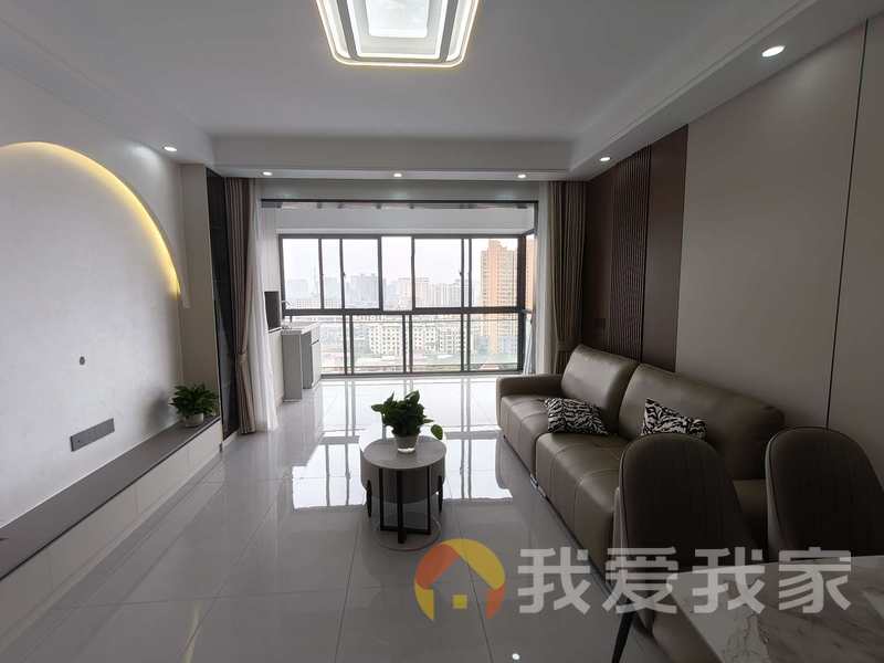 玺园城 户型方正，采光好 装修好，环镜优美 中间楼层