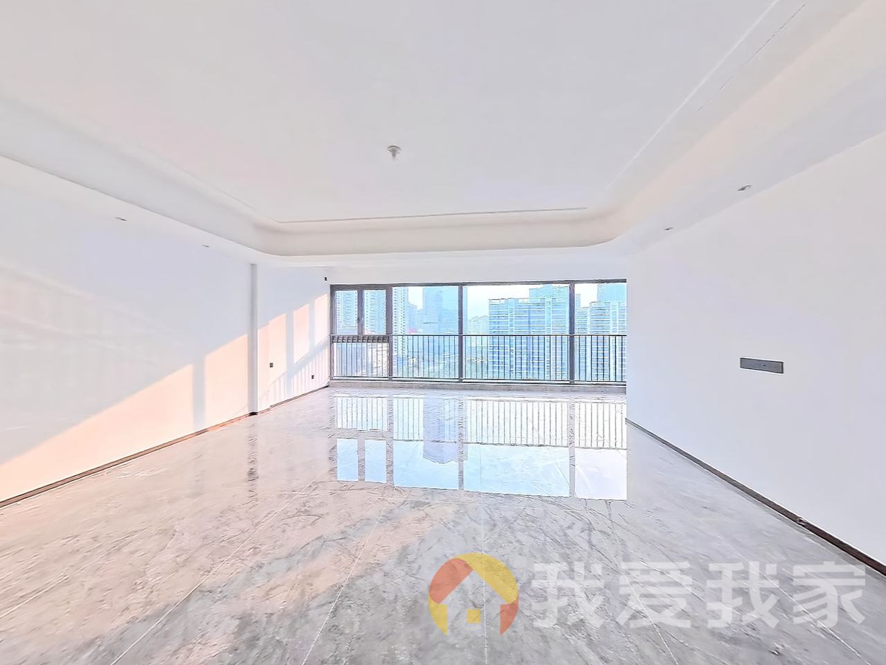 保利琅悦 南北通透，采光好 装修好，环镜优美 视野好，诚心出售