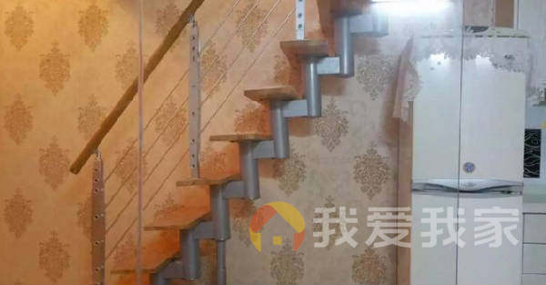 地中海阳光LOFT公馆  南北通透，采光好 视野好，诚心出售