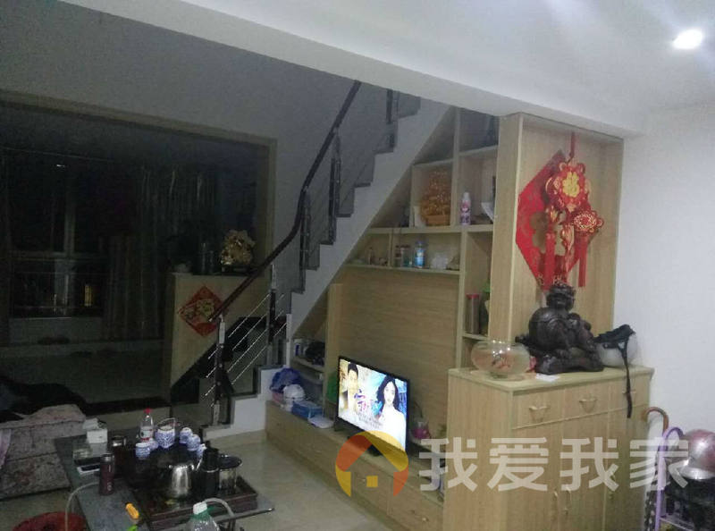 南昌我爱我家平安象湖风情 南北通透，采光好 装修好，环镜优美 视野好，诚心出售