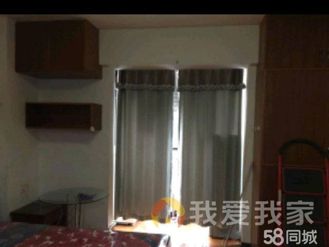 南昌我爱我家西雅图国际会馆 南北通透，采光好 装修好，环镜优美 近地铁 中间楼层