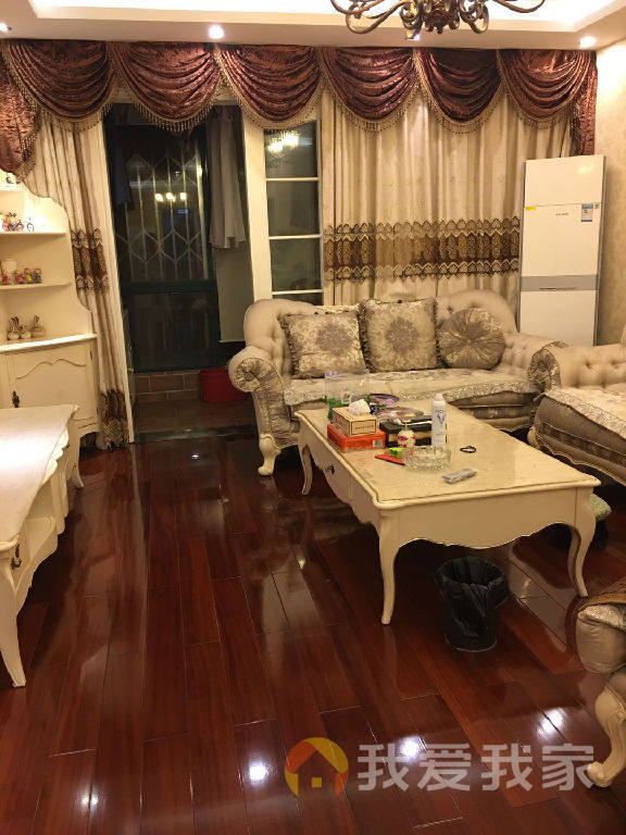 豪华装修九里象湖柏树书包，家具家电齐全